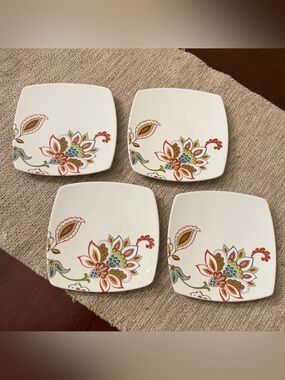 222 Fifth Set/4 Porcelain Appetizer Plates